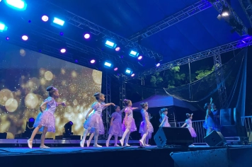 Foto - Espetáculo Ballet Arabesco 