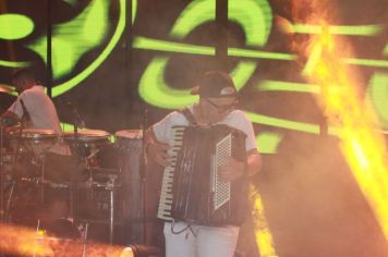 Foto - Réveillon com a Banda Origins