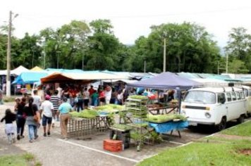 Feira Livre Municipal de Cajati estreia em novo endereço