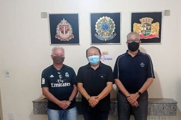 Prefeito Koga recebe amigos nesta terça-feira no paço municipal