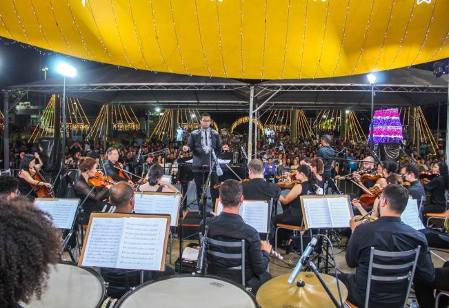Bachiana Filarmônica do Sesi, sob a regência do maestro Walllas Pena se apresentou em Cajati