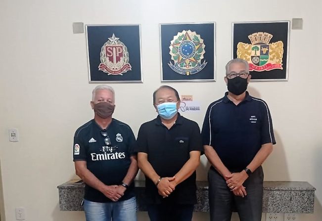 Prefeito Koga recebe amigos nesta terça-feira no paço municipal