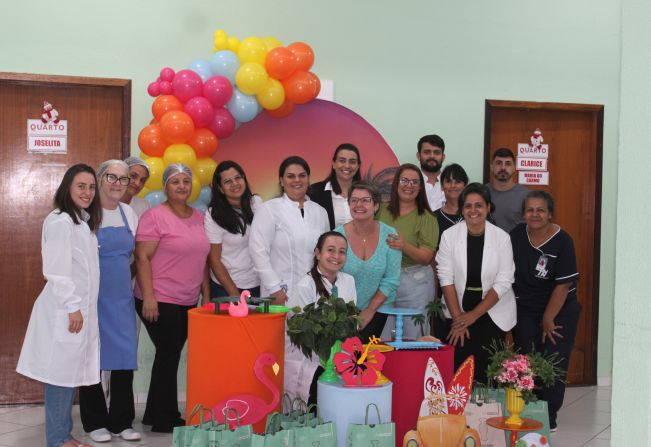 Dia Mundial do Idoso foi comemorado com bingo e um lanche caprichado em Cajati