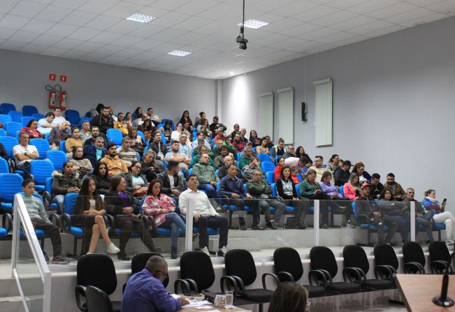 CÂMARA MUNICIPAL APROVA PROJETO DE LEI QUE REESTRUTURA SALÁRIOS DOS SERVIDORES PÚBLICOS CONCURSADOS