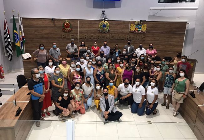 Projeto de Lei que aumenta em até 36% o salário dos profissionais de magistério é aprovado na Câmara de Vereadores