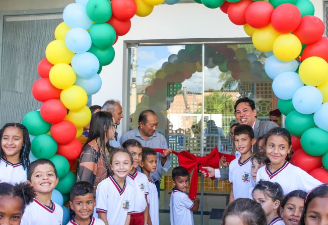 ESCOLA MUNICIPAL DE EDUCAÇÃO BÁSICA BAIRRO JARDIM SÃO JOSÉ É INAUGURADA EM CAJATI