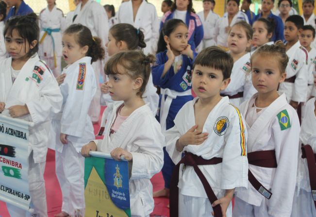 Festival de Judô reuniu 100 atletas no Centro de Eventos em Cajati