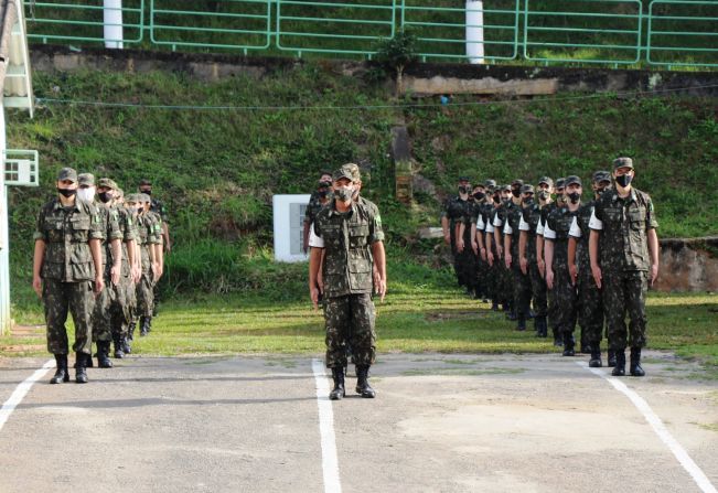 Tiro de Guerra de Cajati realiza entrega do Braçal de Monitor