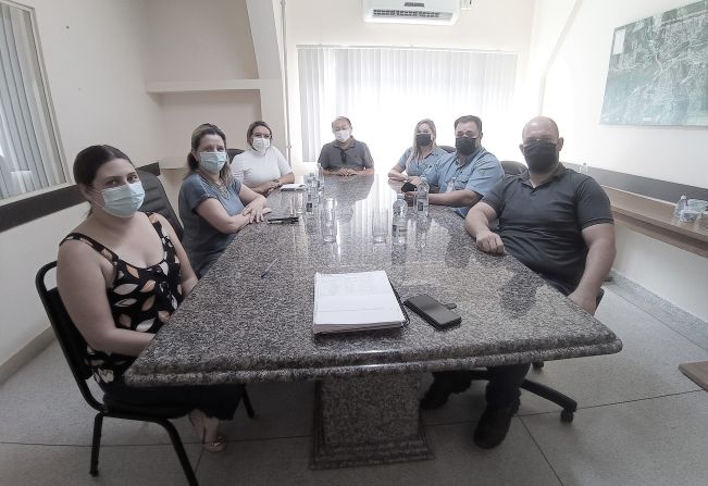 Prefeito Koga recebeu a Intercement em seu gabinete nesta quarta-feira